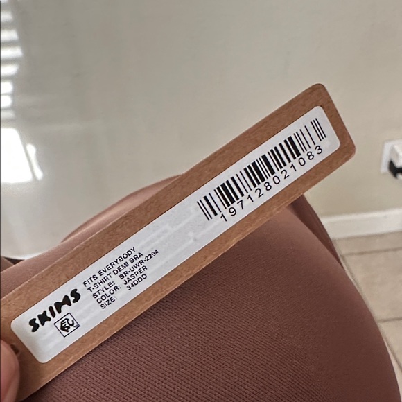 Skims Fits Everybody T-shirt Demi Bra in Jasper NWOT size 34DDD - Picture 6 of 8